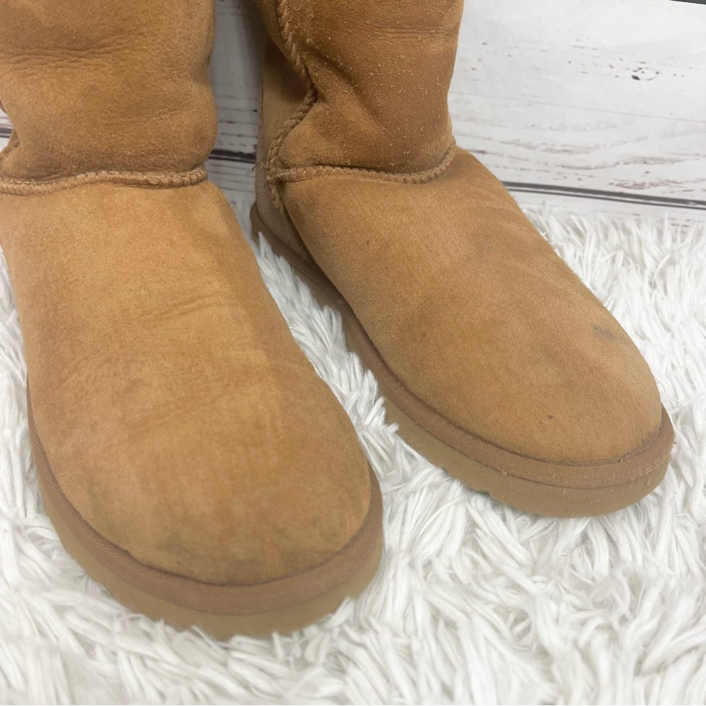 UGG Classic Tall Chestnut Shearling Boots Size 9 - Picture 5 of 16
